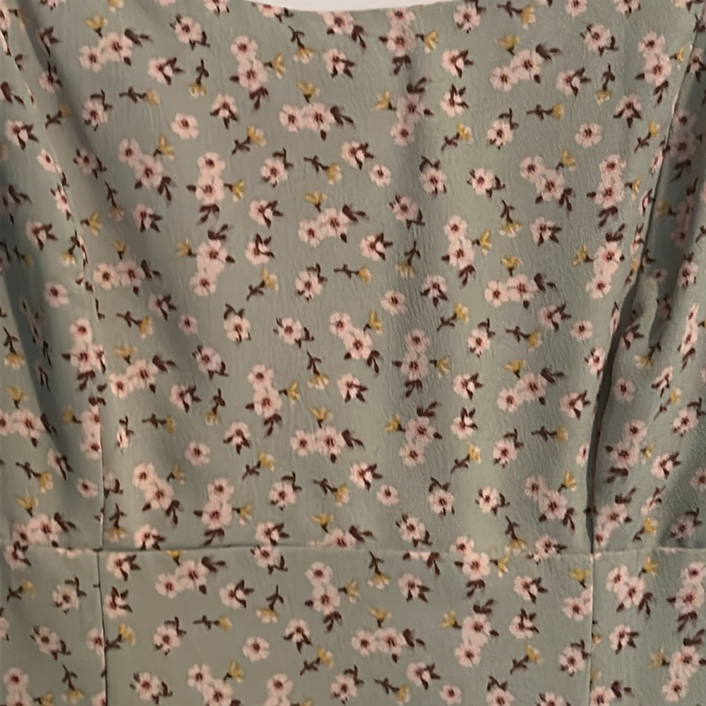 Altar’d State beautiful green floral long dress - Picture 2 of 8